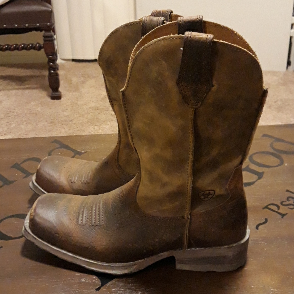 Ariat  7D
